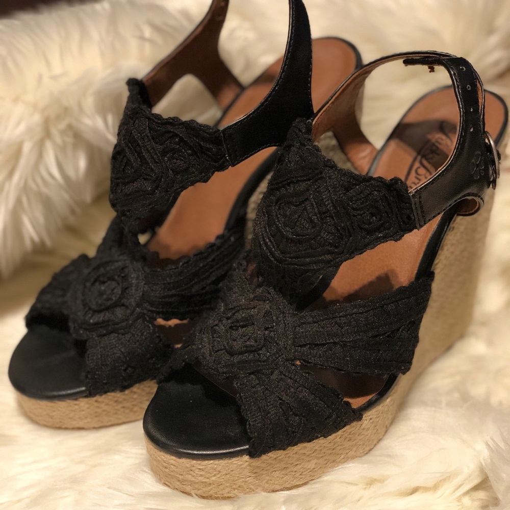 Lucky brand Ridgeview black wedge heels